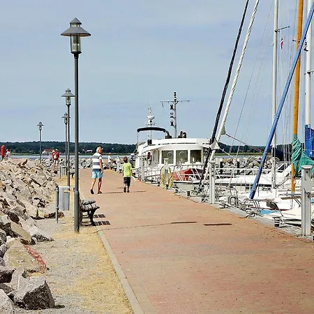 In Wiek Tatil Evi Wiek auf Rügen